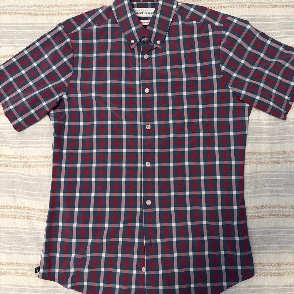 Mizzen+Main Red and Blue Checkered Short Sleeve Button-Down Shirt